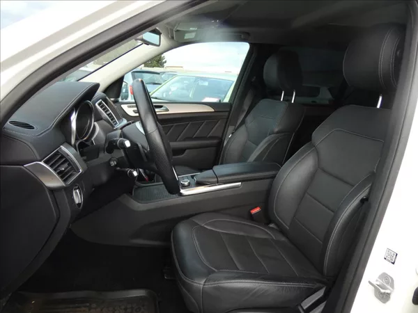 Mercedes-Benz GL 3,0 350 Bluetec 4Matic - foto 8