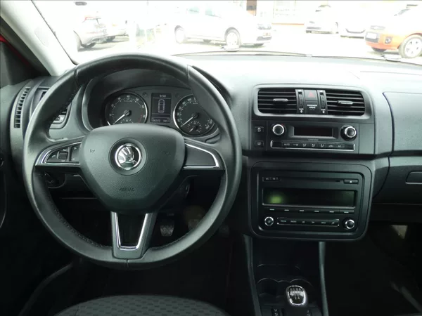 Škoda Fabia 1,2 HTP - foto 11