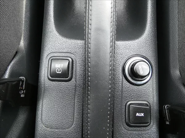 Škoda Fabia 1,2 HTP - foto 14