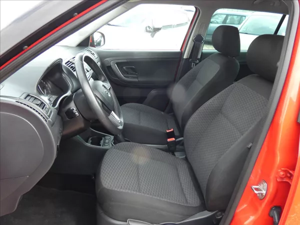 Škoda Fabia 1,2 HTP - foto 7