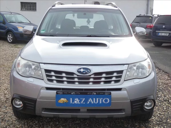 Subaru Forester 2,0 D 4X4 - foto 2