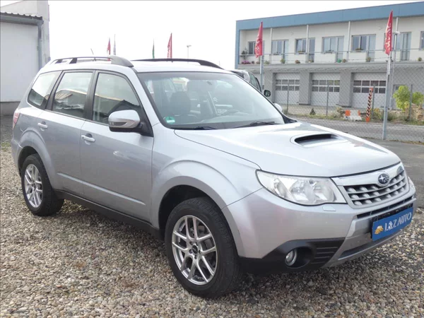 Subaru Forester 2,0 D 4X4 - foto 3