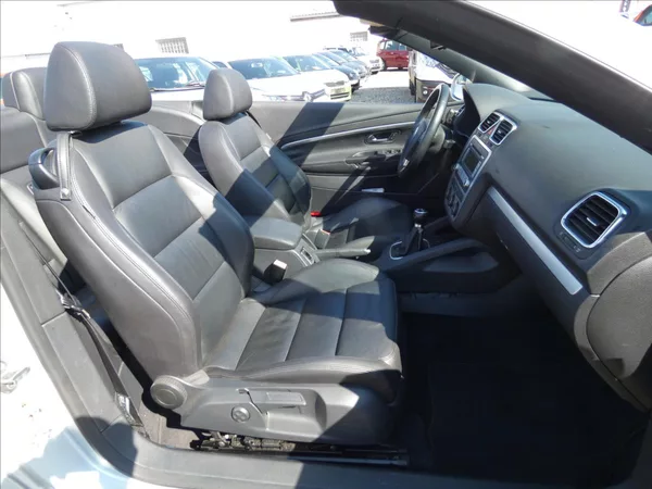 Volkswagen EOS 2,0 TDI - foto 12