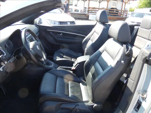 Volkswagen EOS 2,0 TDI - foto 13