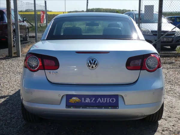 Volkswagen EOS 2,0 TDI - foto 5