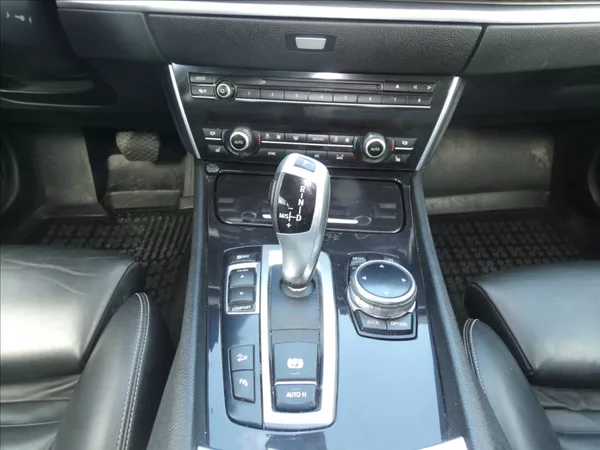 BMW Řada 5 3,0 xDrive 530d Gran Turismo M - foto 8
