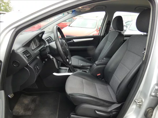Mercedes-Benz Třídy B 2,0 180 CDI - foto 8