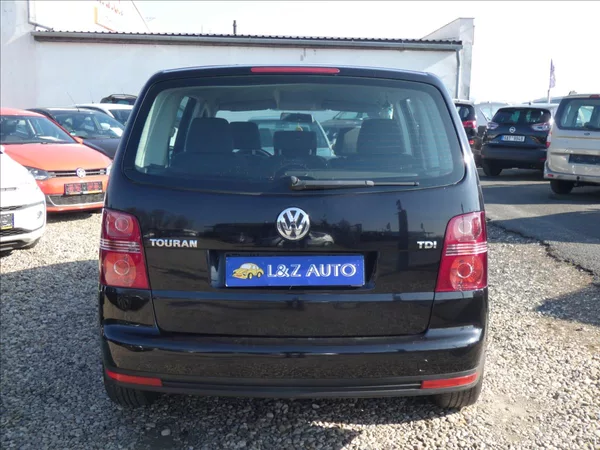 Volkswagen Touran 1,9 TDI Conceptline - foto 5