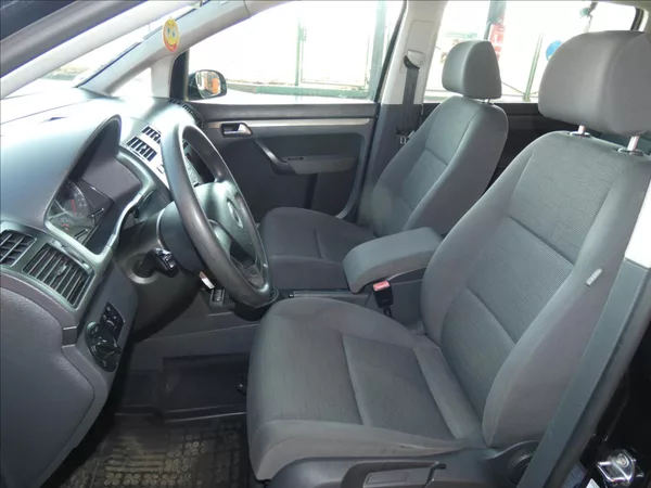 Volkswagen Touran 1,9 TDI Conceptline - foto 8