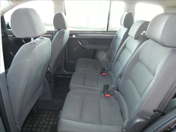 Volkswagen Touran 1,9 TDI Conceptline - foto 9