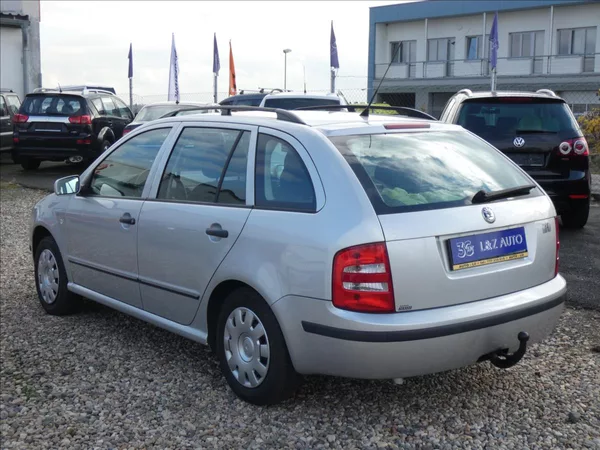 Škoda Fabia 1,4 16 V - foto 6