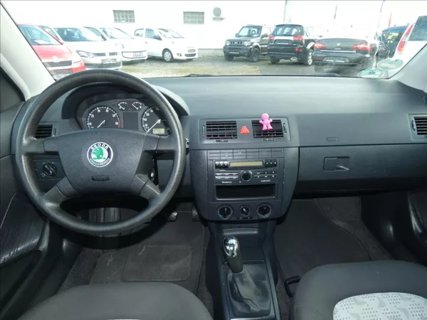 Škoda Fabia 1,4 16 V - foto 7