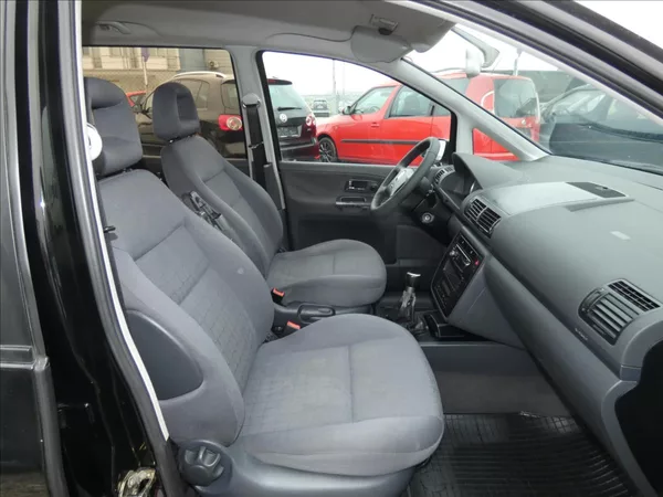 Seat Alhambra 2,0 16V - foto 9