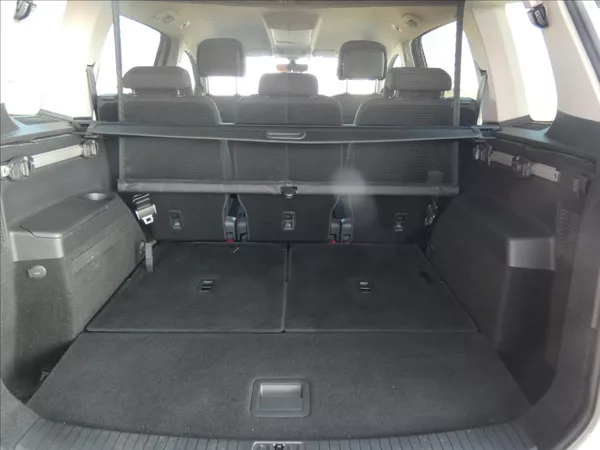 Volkswagen Touran 1,6 TDI SCR Highline - foto 15
