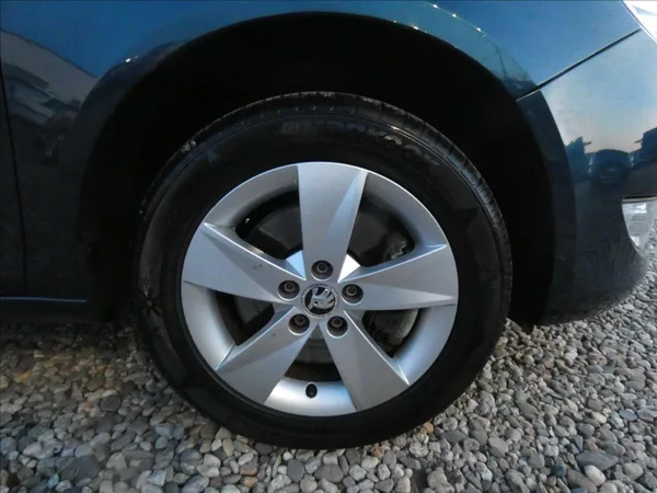 Škoda Fabia 1,2 TSI DSG - foto 16