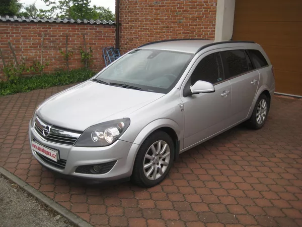 Opel Astra 1.9 CDTi CARAVAN KLIMA TAŽNÉ