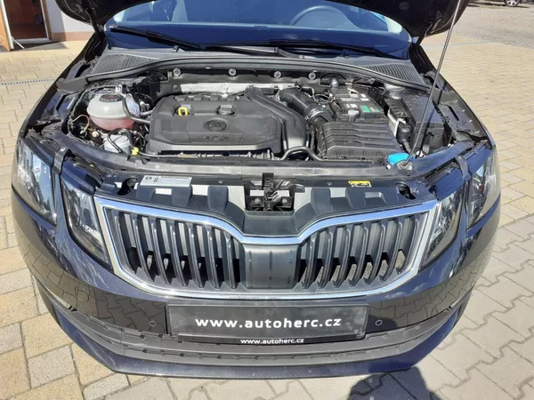 Škoda Octavia KOMBI 1.5 TSi DSG - foto 26