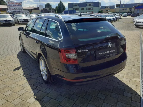 Škoda Octavia KOMBI 1.5 TSi DSG - foto 5