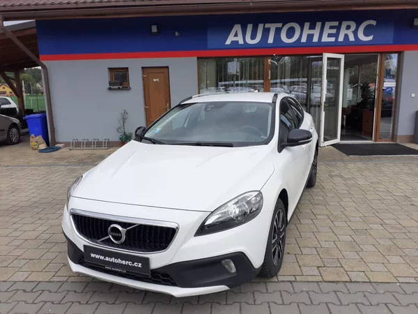 Volvo V40 2.0 D CROSS COUNTRY