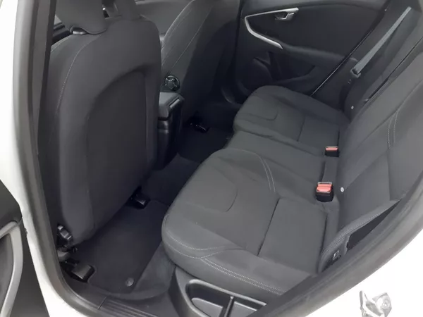 Volvo V40 2.0 D CROSS COUNTRY - foto 20