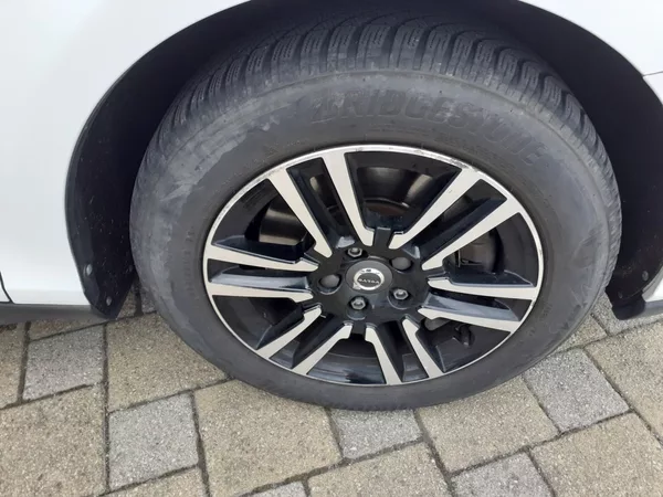 Volvo V40 2.0 D CROSS COUNTRY - foto 23