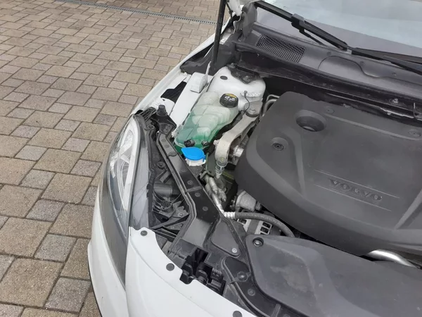 Volvo V40 2.0 D CROSS COUNTRY - foto 25