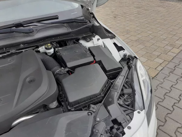 Volvo V40 2.0 D CROSS COUNTRY - foto 26
