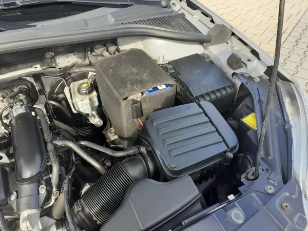 Škoda Yeti 1.2 TSI AMBIENTE - foto 24