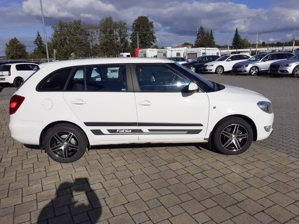 Škoda Fabia KOMBI 1.6 TDI - foto 3