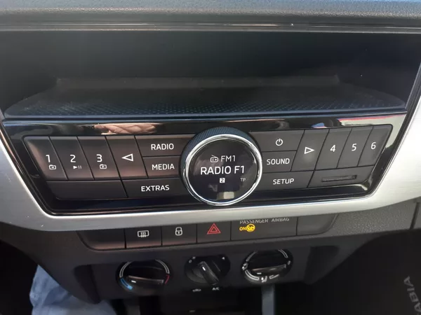 Škoda Fabia 1.2 TSI 81 Kw AMBIENTE - foto 12