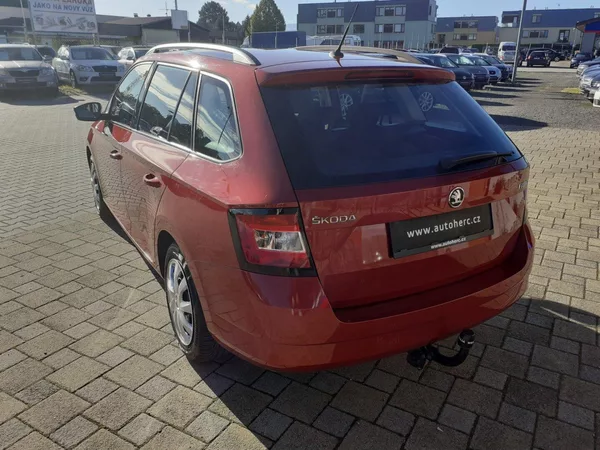 Škoda Fabia 1.2 TSI 81 Kw AMBIENTE - foto 5