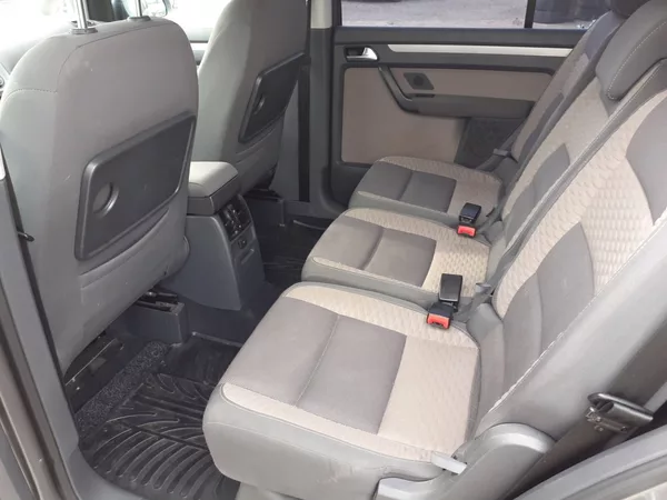Volkswagen Touran Cross 2.0 TDi - foto 19