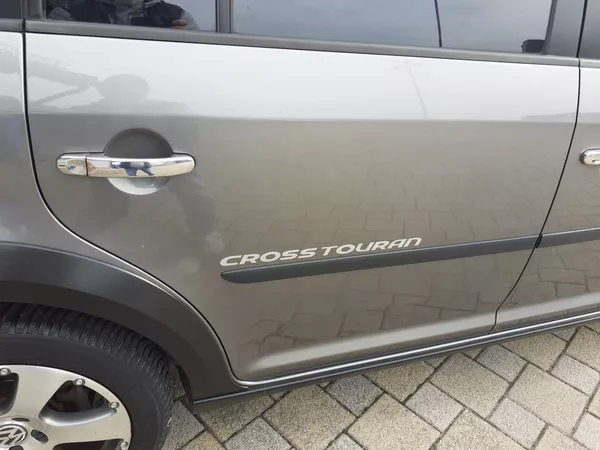 Volkswagen Touran Cross 2.0 TDi - foto 23