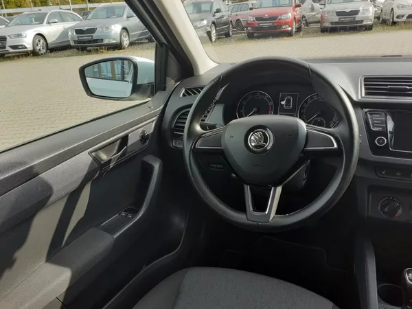 Škoda Fabia 1.0 MPI 55 Kw - foto 10
