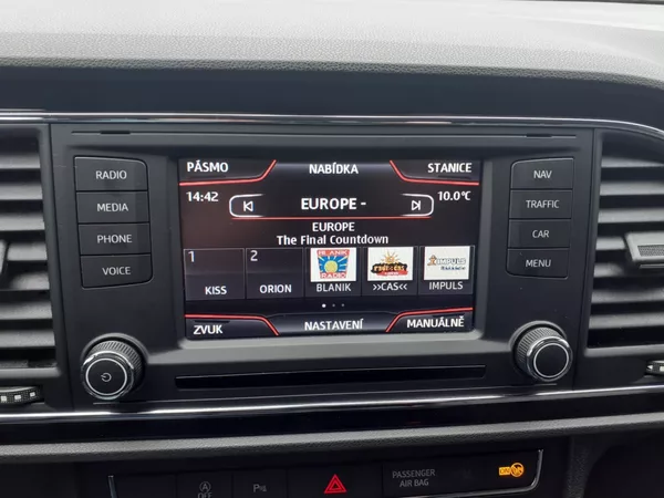 Seat Leon KOMBI 1.4 TSI AUTOMAT - foto 12