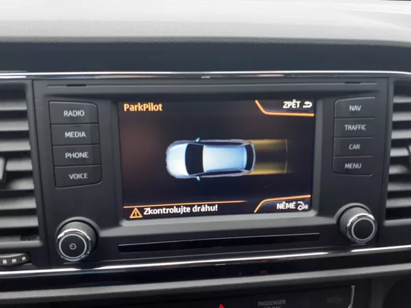 Seat Leon KOMBI 1.4 TSI AUTOMAT - foto 16