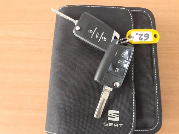 Seat Leon KOMBI 1.4 TSI AUTOMAT - foto 28