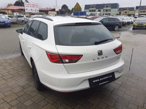 Seat Leon KOMBI 1.4 TSI AUTOMAT - foto 5