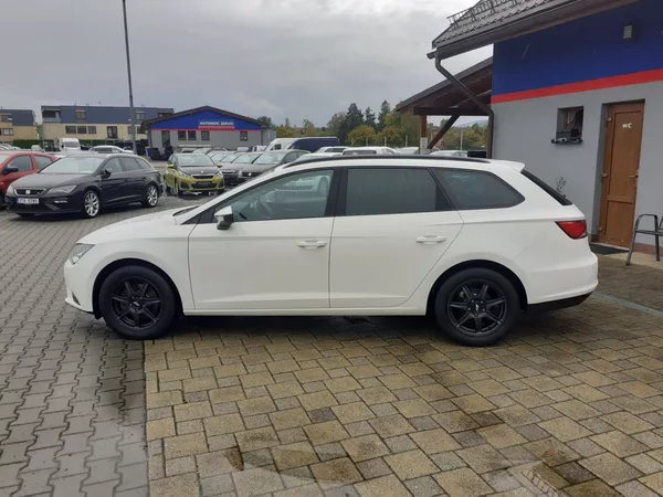 Seat Leon KOMBI 1.4 TSI AUTOMAT - foto 6