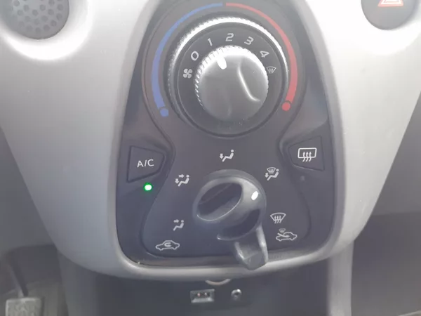 Peugeot 108 1.0 VTi 53kW 1.maj.ČR - foto 12