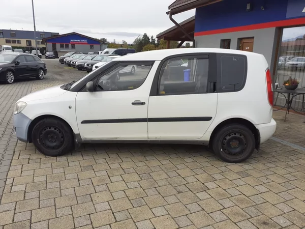 Škoda Roomster 1.2 HTP - foto 6