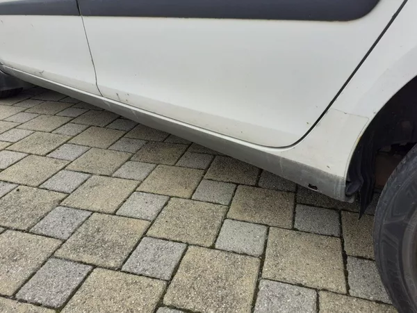 Škoda Roomster 1.2 HTP - foto 7