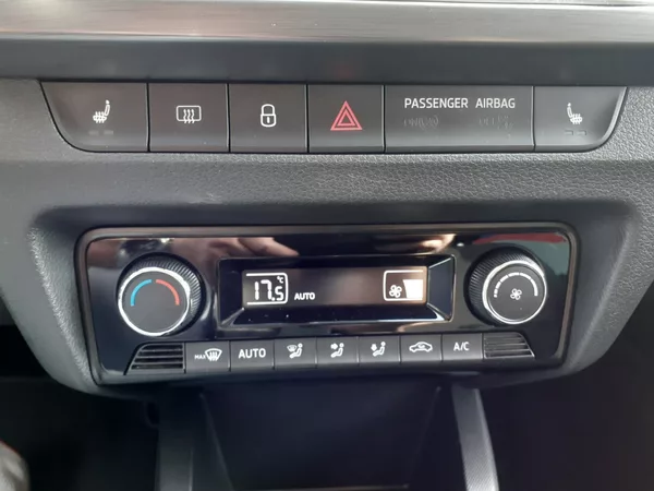 Škoda Fabia III Kombi 1.2 TSi 81kW - foto 16