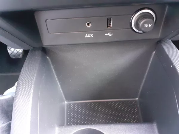 Škoda Fabia III Kombi 1.2 TSi 81kW - foto 17