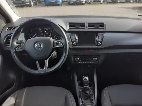 Škoda Fabia III Kombi 1.2 TSi 81kW - foto 7