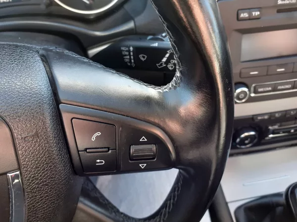 Škoda Octavia KOMBI 1.4 TSI - foto 10