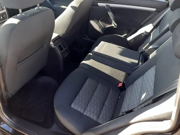 Škoda Octavia KOMBI 1.4 TSI - foto 17