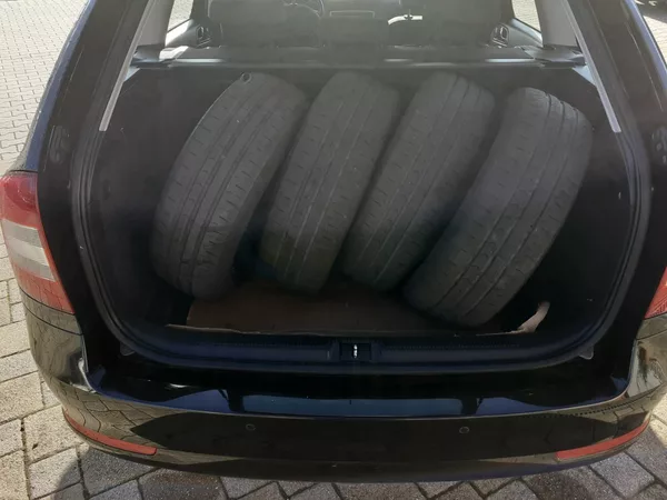 Škoda Octavia KOMBI 1.4 TSI - foto 18