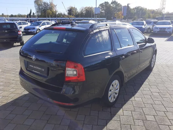 Škoda Octavia KOMBI 1.4 TSI - foto 4