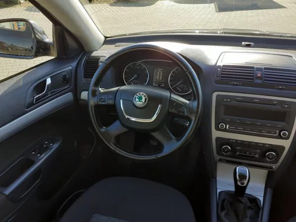 Škoda Octavia KOMBI 1.4 TSI - foto 8